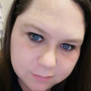 Meet your Posher, Candace